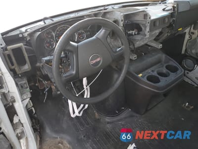 Zdjęcie 8 z 13 samochodu: 2015 GMC SAVANA CUTAWAY G3500 VIN:1GD374CL5F1121529 - miniatura