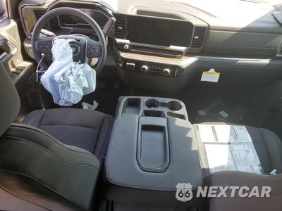 Zdjęcie 8 z 13 samochodu: 2024 GMC SIERRA K1500 SLE VIN:3GTUUBED9RG405036 - miniatura