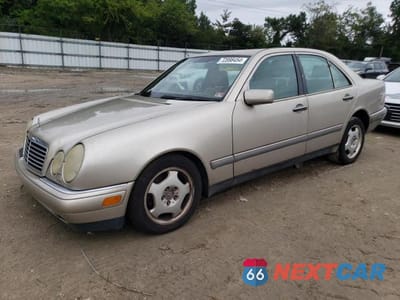 1997 MERCEDES-BENZ E 420 WDBJF72F0VA114285 - główne zdjęcie licytacji z USA - miniatura