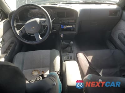 Zdjęcie 8 z 14 samochodu: 1990 TOYOTA 4RUNNER VN39 SR5 VIN:JT3VN39W2L8003394 - miniatura