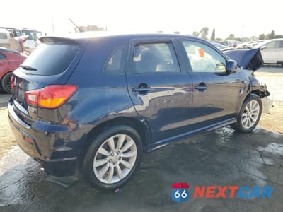 Trzecie zdjęcie samochodu z tyłu: 2011 MITSUBISHI OUTLANDER SPORT SE VIN:JA4AP4AU1BZ020131 - miniatura