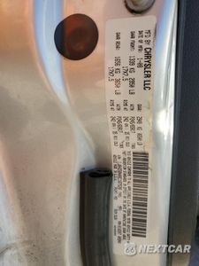 Zdjęcie 16 z 16 samochodu: 2008 JEEP COMMANDER LIMITED VIN:1J8HG58N08C187528 - miniatura