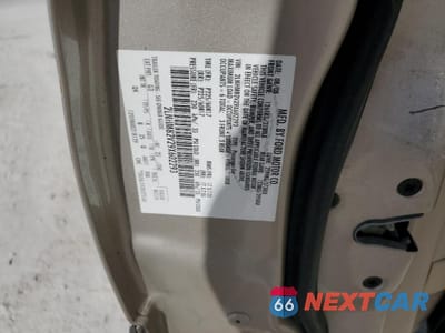 Zdjęcie 23 z 24 samochodu: 2009 LINCOLN TOWN CAR SIGNATURE LIMITED VIN:2LNHM82V29X602293 - miniatura
