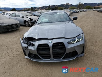 Piąte zdjęcie samochodu w środku: 2022 BMW M4 COMPETITION VIN:WBS33AZ08NCK23835 - miniatura