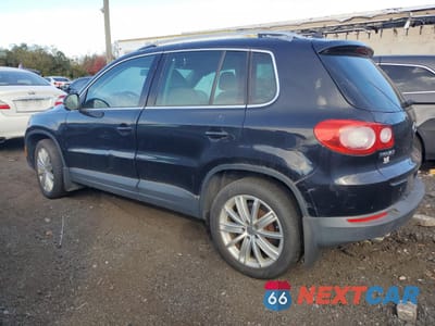 Drugie zdjęcie samochodu z przodu: 2011 VOLKSWAGEN TIGUAN S VIN:WVGBV7AX4BW514914 - miniatura