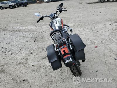 Czwarte zdjęcie samochodu z boku: 2008 HARLEY-DAVIDSON XL1200 C VIN:1HD1CT3138K407018 - miniatura