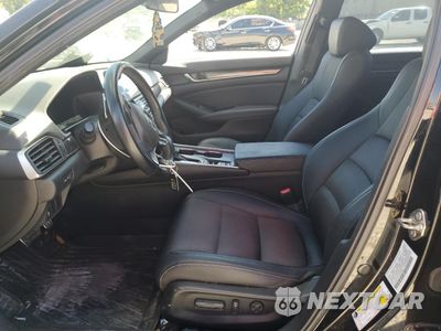 Zdjęcie 7 z 14 samochodu: 2019 HONDA ACCORD SPORT VIN:1HGCV1F3XKA085269 - miniatura