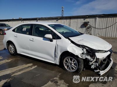 Czwarte zdjęcie samochodu z boku: 2022 TOYOTA COROLLA LE VIN:JTDEAMDE5N3001120 - miniatura