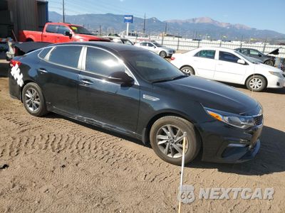 Czwarte zdjęcie samochodu z boku: 2019 KIA OPTIMA LX VIN:5XXGT4L39KG327310 - miniatura