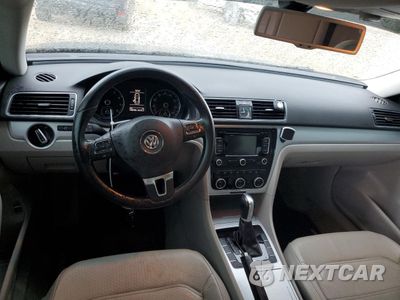 Zdjęcie 8 z 12 samochodu: 2012 VOLKSWAGEN PASSAT SE VIN:1VWBH7A3XCC088834 - miniatura