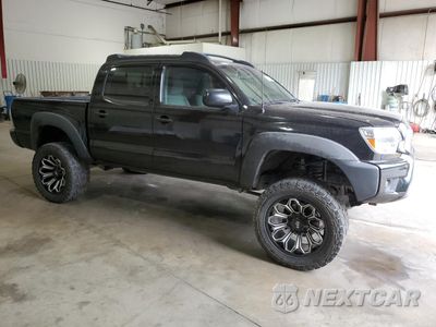 Czwarte zdjęcie samochodu z boku: 2012 TOYOTA TACOMA DOUBLE CAB VIN:5TFLU4EN0CX045707 - miniatura