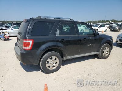 Trzecie zdjęcie samochodu z tyłu: 2011 FORD ESCAPE LIMITED VIN:1FMCU9EG1BKB27970 - miniatura