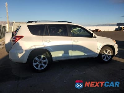 Trzecie zdjęcie samochodu z tyłu: 2011 TOYOTA RAV4 LIMITED VIN:2T3DF4DVXBW112994 - miniatura