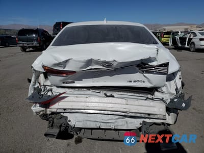 Zdjęcie 6 z 14 samochodu: 2017 LEXUS IS 200T VIN:JTHBA1D28H5047054 - miniatura