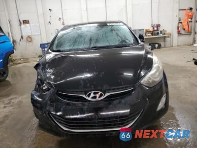 Zdjęcie 9 z 26 samochodu: 2013 HYUNDAI ELANTRA GLS VIN:KMHDH4AE5DU577614 - miniatura
