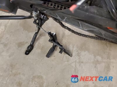 Zdjęcie 9 z 11 samochodu: 2020 KTM 200 DUKE VIN:MD2JPC40XLC089875 - miniatura