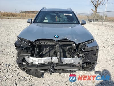 Piąte zdjęcie samochodu w środku: 2024 BMW X7 XDRIVE40I VIN:5UX23EM05R9V57890 - miniatura