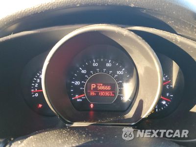 Zdjęcie 9 z 15 samochodu: 2016 KIA SOUL + VIN:KNDJP3A57G7240546 - miniatura