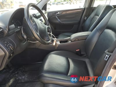 Zdjęcie 7 z 12 samochodu: 2004 MERCEDES-BENZ C 320 4MATIC VIN:WDBRF84J84F478689 - miniatura