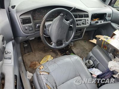 Zdjęcie 8 z 14 samochodu: 2000 TOYOTA SIENNA LE VIN:4T3ZF13C5YU236118 - miniatura