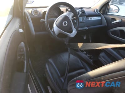 Zdjęcie 8 z 12 samochodu: 2013 SMART FORTWO PURE VIN:WMEEJ3BA6DK652837 - miniatura