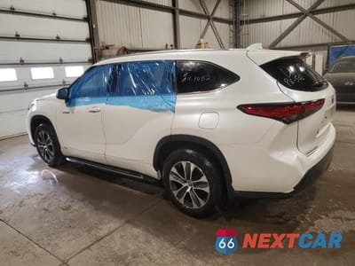 Drugie zdjęcie samochodu z przodu: 2021 TOYOTA HIGHLANDER HYBRID XLE VIN:5TDHBRCH9MS530747 - miniatura