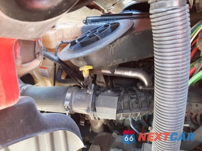 Zdjęcie 7 z 10 samochodu: 2018 FREIGHTLINER CASCADIA 113 VIN:3AKJGBDV1JDJV7877 - miniatura