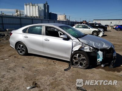 Czwarte zdjęcie samochodu z boku: 2020 KIA FORTE FE VIN:3KPF24AD0LE253036 - miniatura