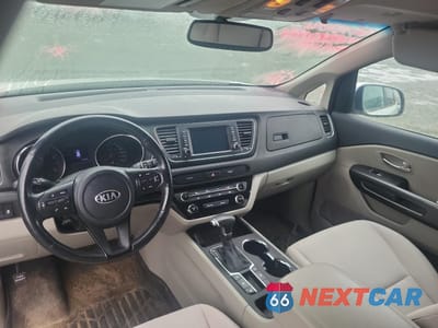 Zdjęcie 8 z 13 samochodu: 2020 KIA SEDONA LX VIN:KNDMB5C19L6660004 - miniatura