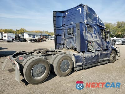 Czwarte zdjęcie samochodu z boku: 2024 VOLVO VN VNL VIN:4V4NC9EH4RN640426 - miniatura