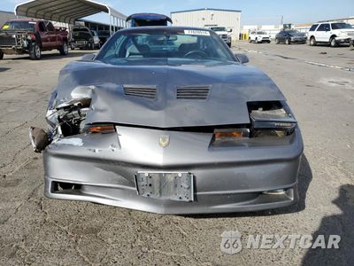 Piąte zdjęcie samochodu w środku: 1989 PONTIAC FIREBIRD TRANS AM VIN:1G2FW218XKL231888 - miniatura