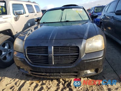Piąte zdjęcie samochodu w środku: 2005 DODGE MAGNUM R/T VIN:2D8GV58245H670884 - miniatura