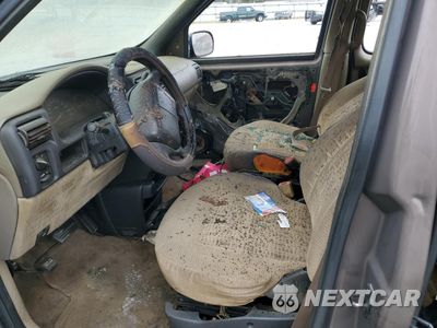 Zdjęcie 7 z 13 samochodu: 2000 CHEVROLET VENTURE VIN:1GNDX03E0YD350065 - miniatura