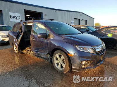 Czwarte zdjęcie samochodu z boku: 2018 HONDA ODYSSEY EXL VIN:5FNRL6H73JB014593 - miniatura