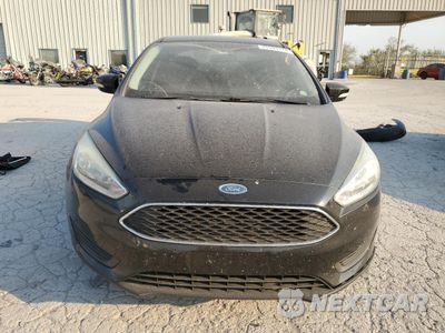 Piąte zdjęcie samochodu w środku: 2017 FORD FOCUS SE VIN:1FADP3F20HL254380 - miniatura