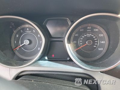 Zdjęcie 9 z 12 samochodu: 2013 HYUNDAI ELANTRA GLS VIN:5NPDH4AE2DH219269 - miniatura