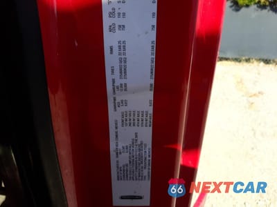 Zdjęcie 10 z 10 samochodu: 2018 FREIGHTLINER CASCADIA 113 VIN:3AKJGBDV1JDJV7877 - miniatura