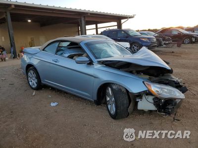 Czwarte zdjęcie samochodu z boku: 2013 CHRYSLER 200 TOURING VIN:1C3BCBEG7DN501028 - miniatura