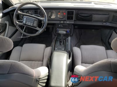 Zdjęcie 8 z 12 samochodu: 1989 PONTIAC FIREBIRD TRANS AM VIN:1G2FW218XKL231888 - miniatura