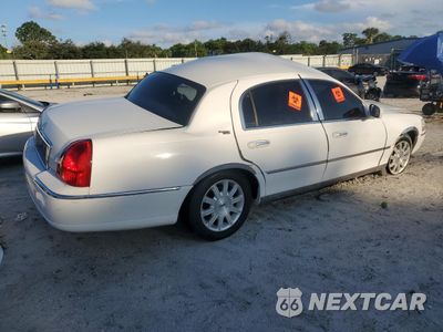 Trzecie zdjęcie samochodu z tyłu: 2009 LINCOLN TOWN CAR SIGNATURE LIMITED VIN:2LNHM82V39X636470 - miniatura