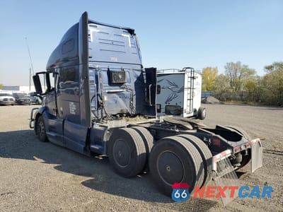 Trzecie zdjęcie samochodu z tyłu: 2024 VOLVO VN VNL VIN:4V4NC9EH4RN640426 - miniatura