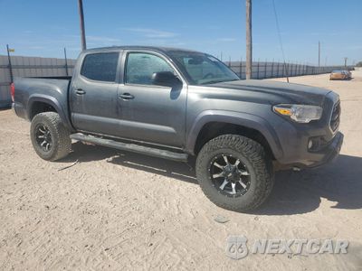 Czwarte zdjęcie samochodu z boku: 2018 TOYOTA TACOMA DOUBLE CAB VIN:3TMCZ5AN3JM129391 - miniatura