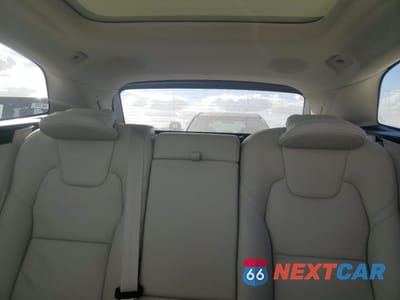 Zdjęcie 10 z 14 samochodu: 2024 VOLVO XC60 PLUS VIN:YV4L12RL8R1830409 - miniatura