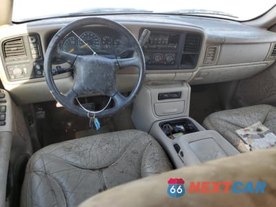 Zdjęcie 8 z 13 samochodu: 2001 GMC YUKON XL K1500 VIN:3GKFK16T31G209827 - miniatura