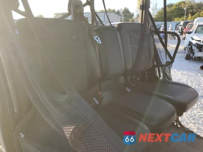 Piąte zdjęcie samochodu w środku: 2018 CAN-AM DEFENDER MAX XT HD8 VIN:3JBUCAN44JK000641 - miniatura