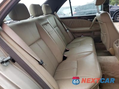 Zdjęcie 10 z 12 samochodu: 1997 MERCEDES-BENZ E 420 VIN:WDBJF72F0VA114285 - miniatura