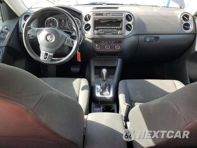 Zdjęcie 8 z 15 samochodu: 2014 VOLKSWAGEN TIGUAN S VIN:WVGBV3AXXEW518818 - miniatura