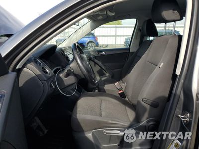 Zdjęcie 7 z 15 samochodu: 2014 VOLKSWAGEN TIGUAN S VIN:WVGBV3AXXEW518818 - miniatura
