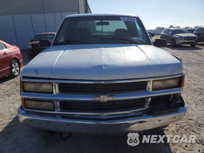 Piąte zdjęcie samochodu w środku: 1998 CHEVROLET GMT-400 K1500 VIN:1GCEK19RXWE108371 - miniatura