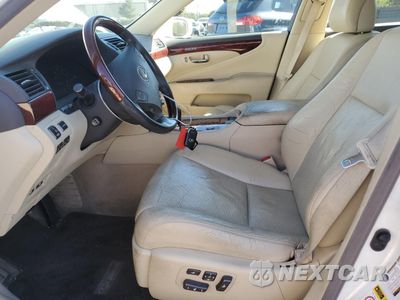 Zdjęcie 7 z 12 samochodu: 2011 LEXUS LS 460 VIN:JTHBL5EF3B5103900 - miniatura